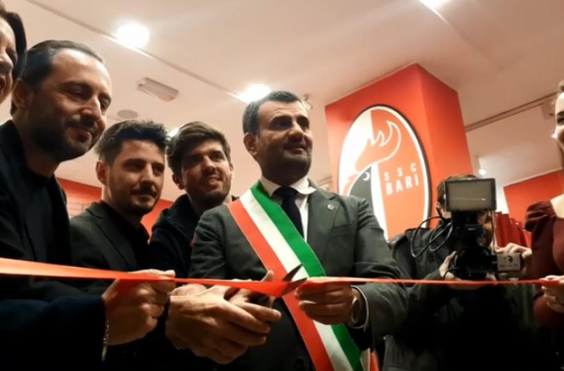 Bari calcio, inaugurato in corso Cavour nuovo official store