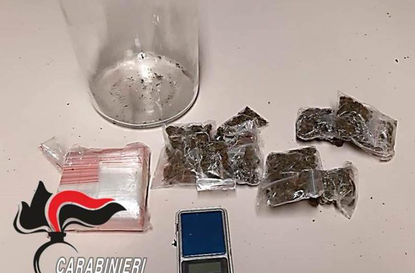 Brindisi, mille modi per nascondere la droga 
