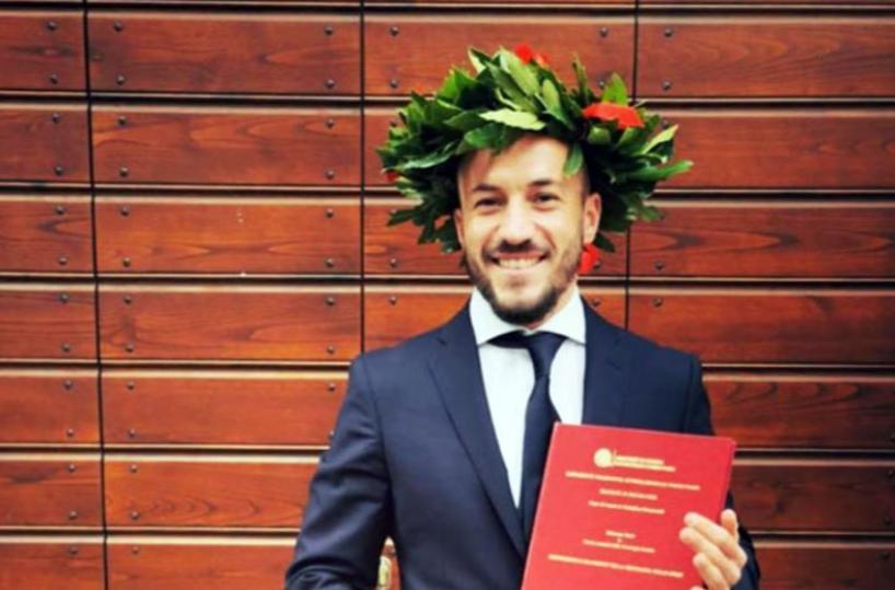 Bari, l'attaccante diventa dottore in Psicologia