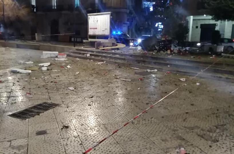 Gravina, dopo la bomba in piazza appello del sindaco: chi sa, parli