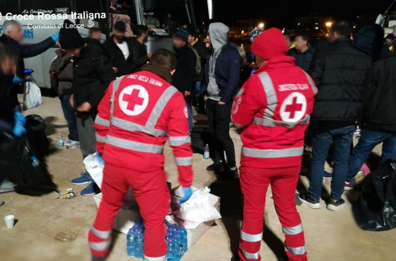 S.M. di Leuca, 30 migranti sbarcano nella notte: soccorsi da Croce Rossa
