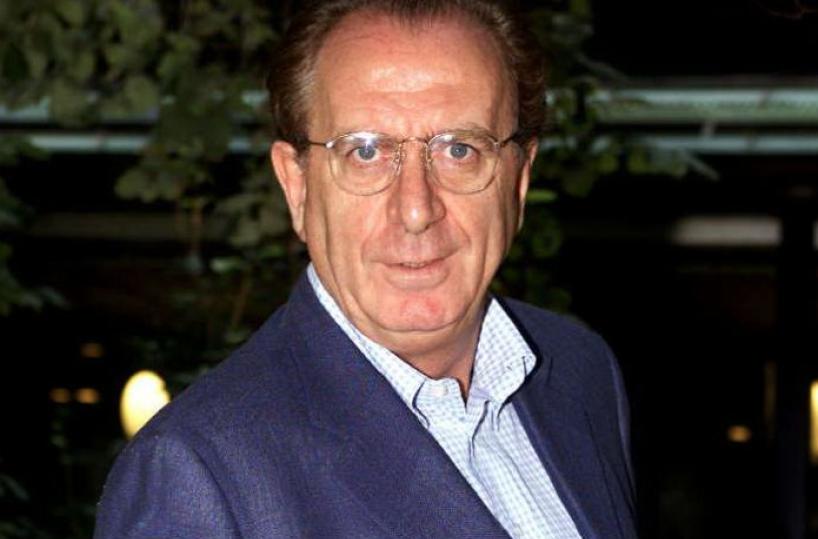 Dialogo in terrazza con una cicogna