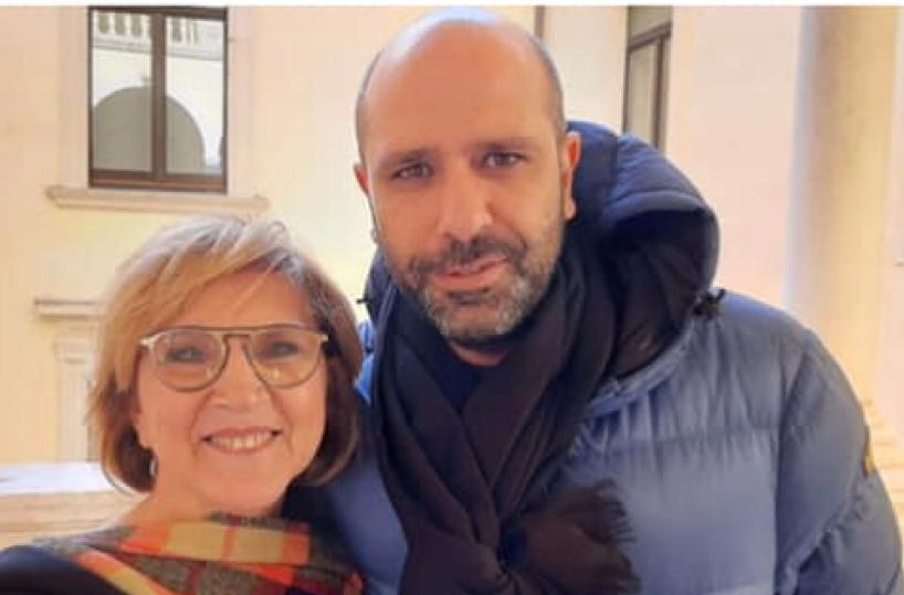 Checco Zalone in visita a Barletta, non per Tolo Tolo ma per De Nittis 