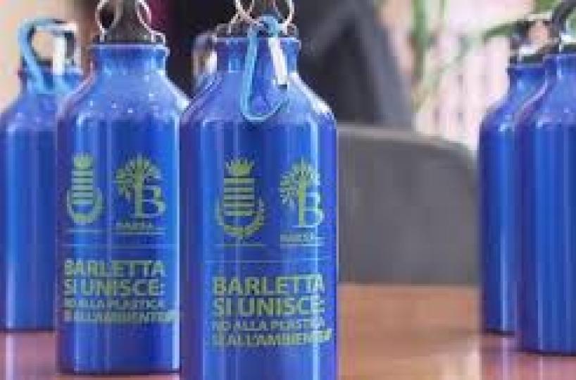 Barletta dice no alla plastica: pronta la distribuzione di 9mila borracce in alluminio