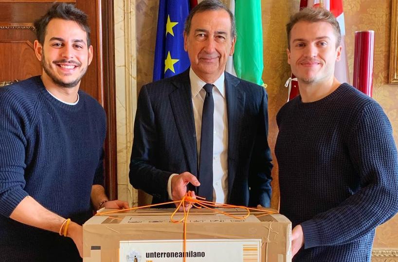 Il sindaco di Milano riceve il «pacco da giù»: l'idea curiosa di un pugliese e un campano