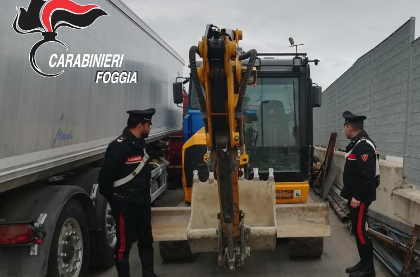 Camion ed escavatore rubati a Milano e trovati a Cerignola: un arresto e una denuncia