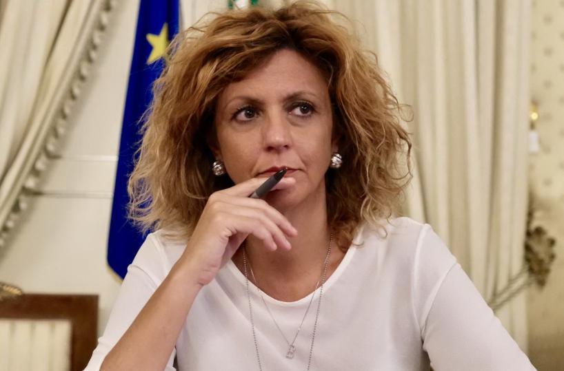 Lezzi: «L'alleanza con i dem? Se non produce, meglio il voto»