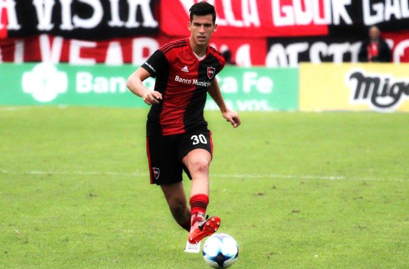 Calcio Lecce, dal Bologna arriva il difensore Paz
