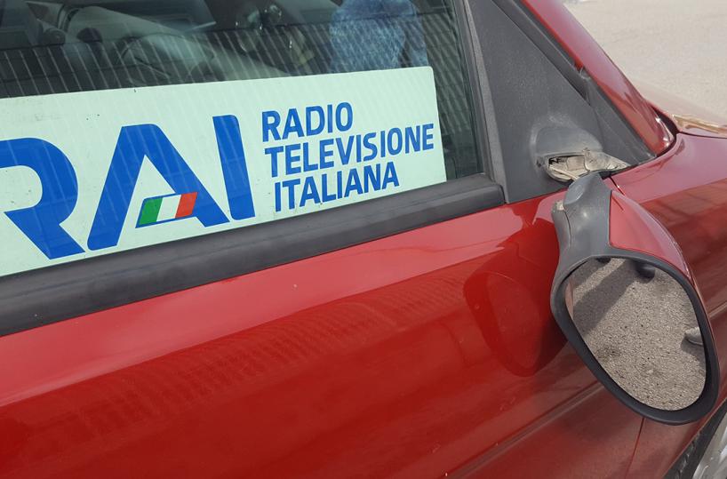 Bari, troupe del Tgr Rai aggredita a Japigia: minacciati nella zona del clan