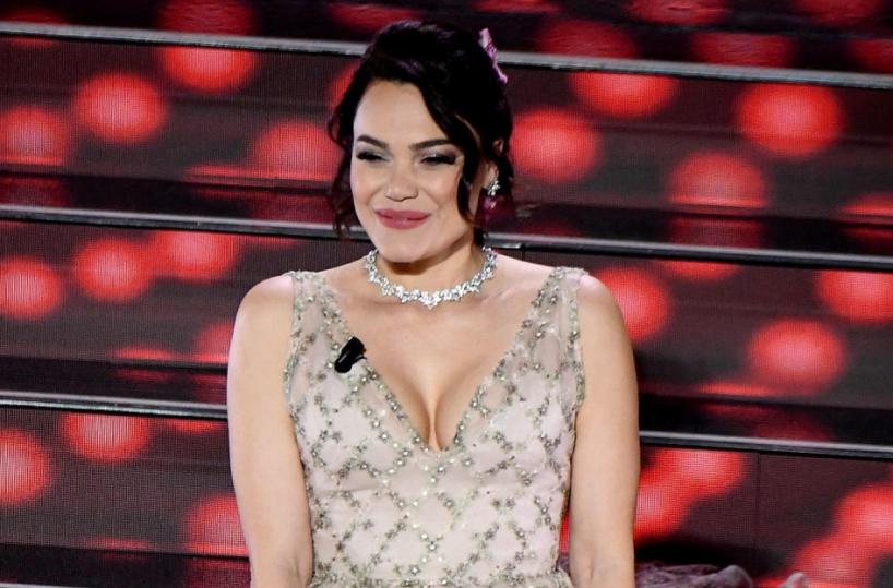 Romina jr, la figlia di Al Bano,  spicca il volo dal palco di Sanremo