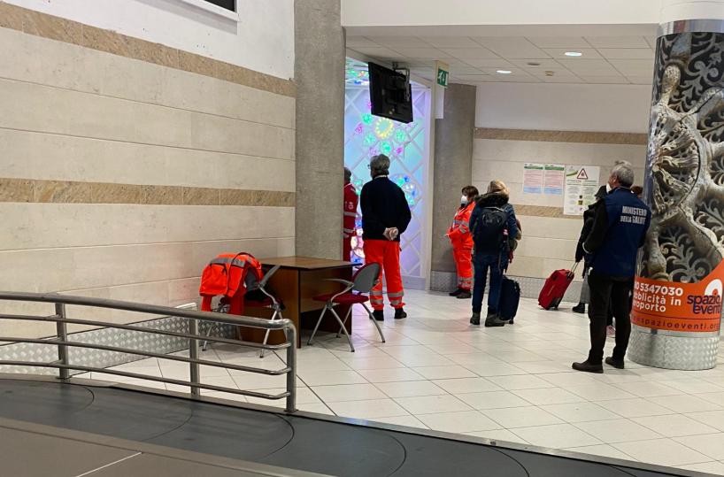 Lecce, paziente cinese in ospedale con problemi respiratori: paura coronavirus