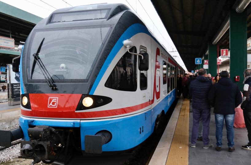Trasporti: fedeli a Bari per il Papa con il treno Ferrovie del Gargano