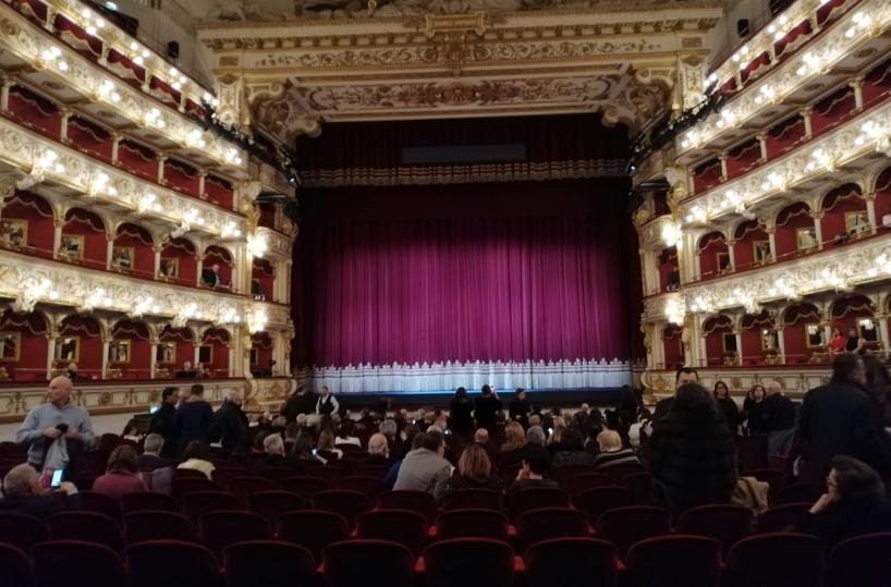 Bari, pubblico dimezzato per la prima di «Lecouvreur»al Petruzzelli