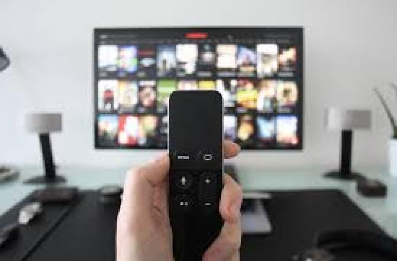 Tutti in casa i telepalinsesti ora facciano scuola e cultura