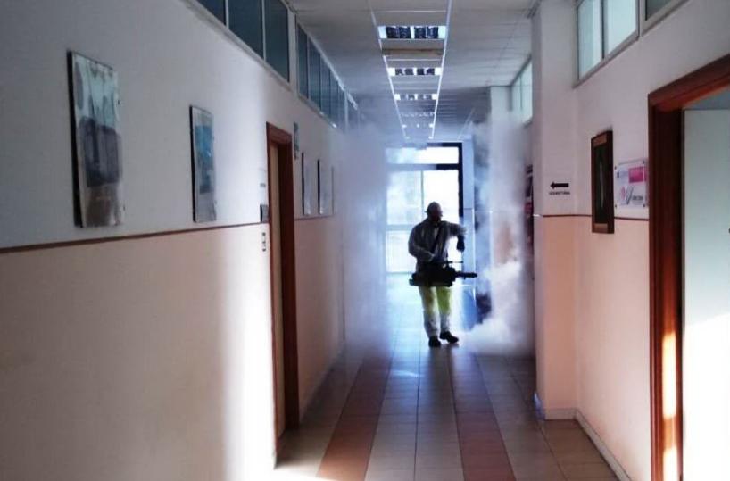 Prof, presidi e bidelli «forzati» della scuola
