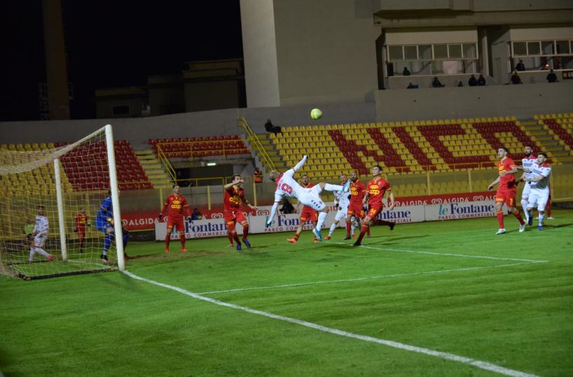 Bari, a Catanzaro per crederci ancora