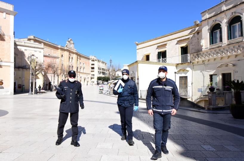 Tassisti abusividenunciati dai vigili