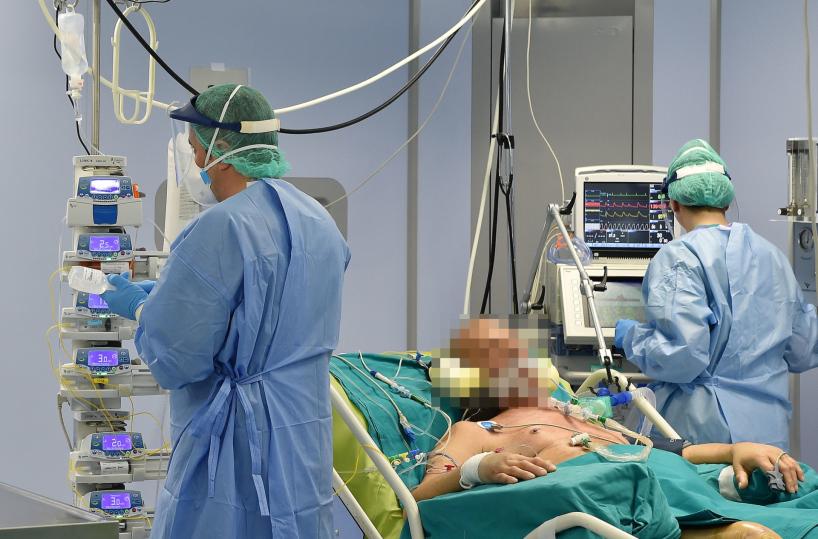 Coronavirus Puglia, sale la curva: 163 casi in un giorno, 1712  contagiati. Cinque i decessi. Tutti i dati per provincia