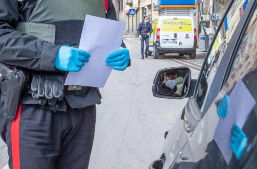 Bari, 50enne di Carbonara positivo al Coronavirus viola la quarantena: denunciato