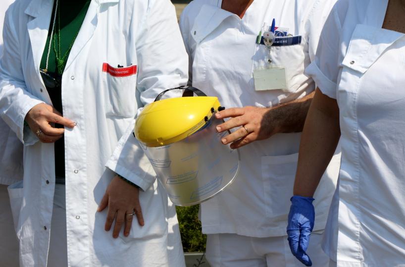 Coronavirus Italia, superati i 100mila malati e 150mila casi, calano ancora i ricoveri