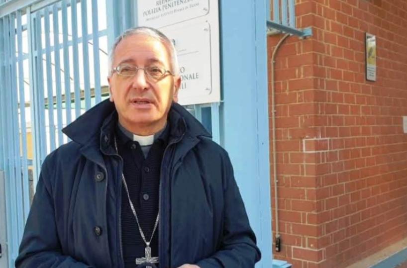 L’arcivescovo monsignor D’Ascenzo