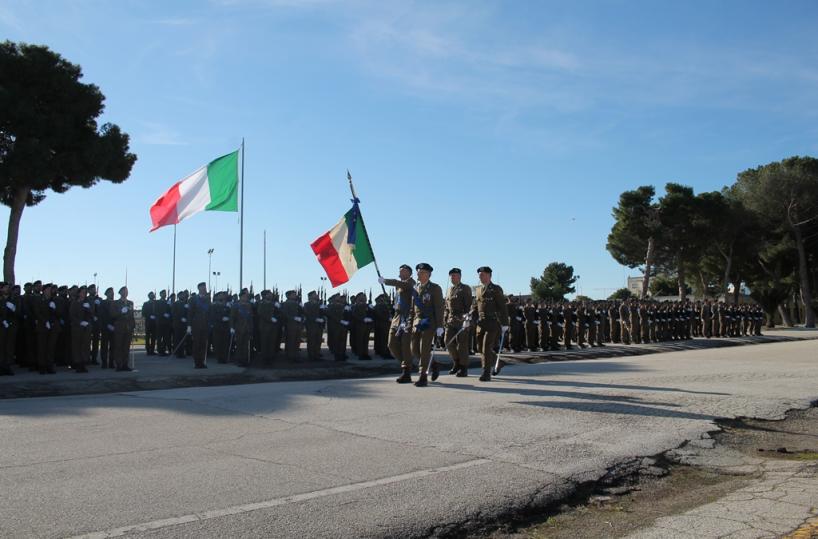 Barletta, ventilatore polmonaredonato dai militari dell'82° Torino