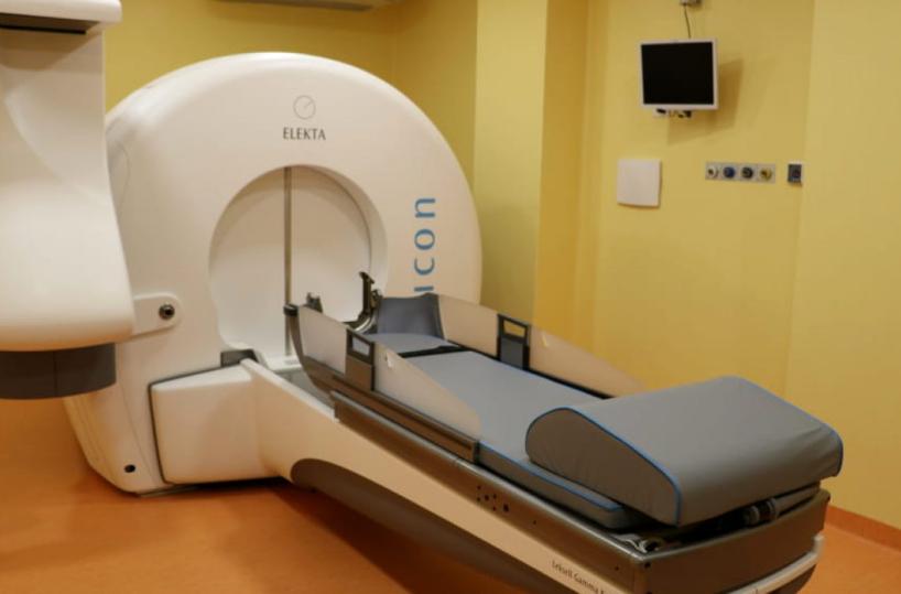 Lecce, l'unica Gamma knife è ferma: 52enne va a Catania per intervento al cervello