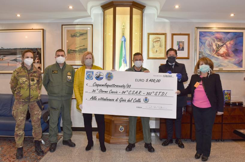 Gioia, solidarietà alimentarecontributo della base al Comune
