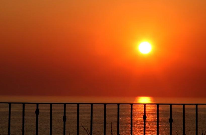 Leuca, il tramonto più suggestivo del Salento arriva in diretta sul web