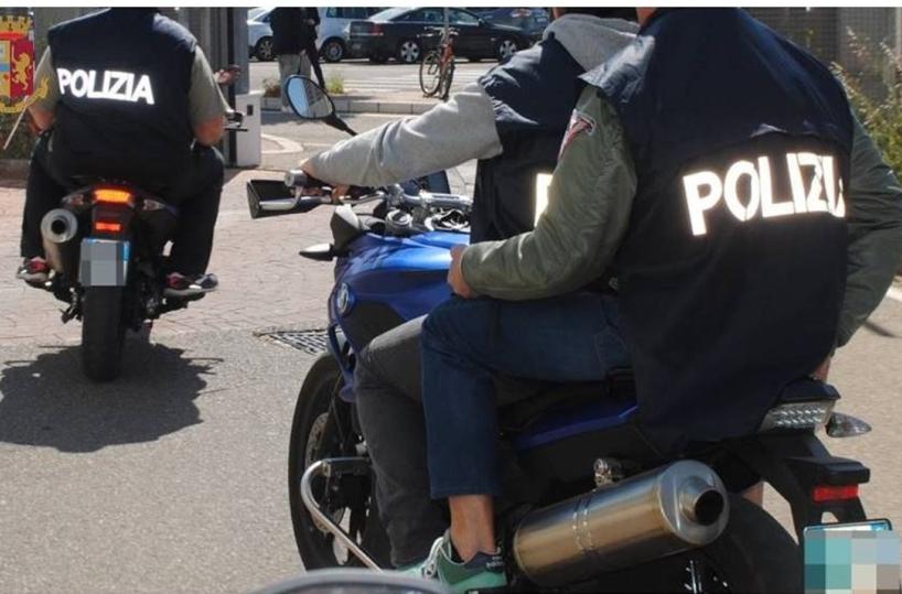 Taranto, avevano hashish e marijuana in casa: un arresto ed una denuncia