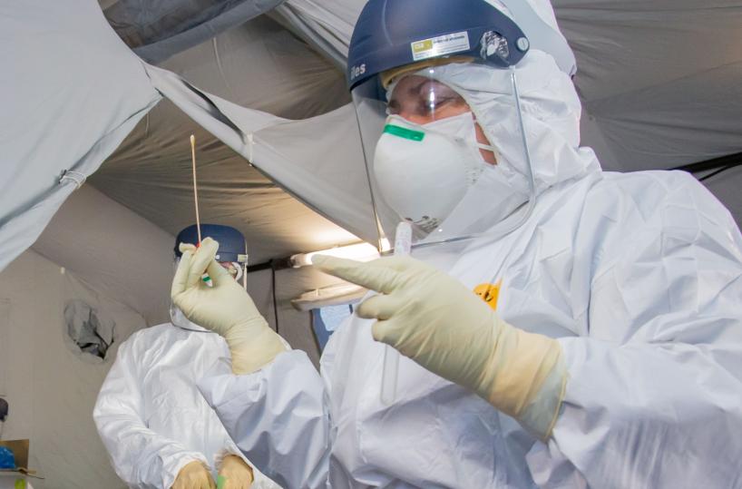 Coronavirus, tampone per il Covid-19