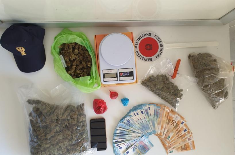 Barletta, sulla bici con la droga: 2 pusher arrestati,  recuperato oltre un chilo di stupefacente 