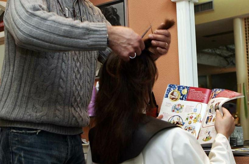 Puglia, via libera a parrucchieri e centri estetici ma solo per appuntamento e mascherine