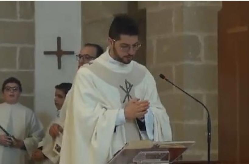 Patù, 5 ragazzini senza mascherina multati dai cc, l'ira del parroco: «Vergogna questo è abuso di potere»