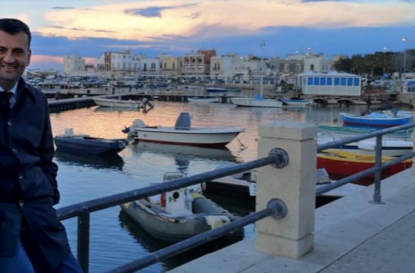 E il sindaco  di Milano evoca il mare di Bari 