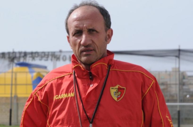 Ezio Rossi e un pallone ormai sgonfio: «Sarebbe assurdo tornare in campo»