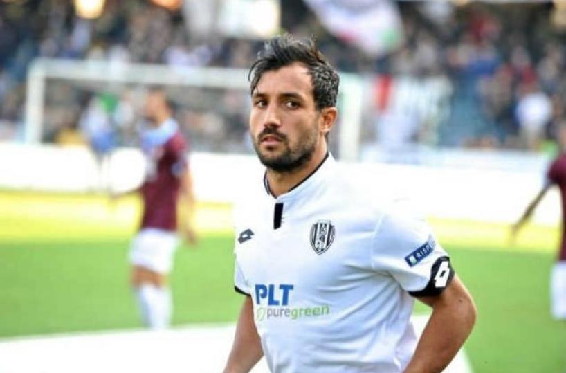 Bari, pericolo scampato anche Laribi nel motore