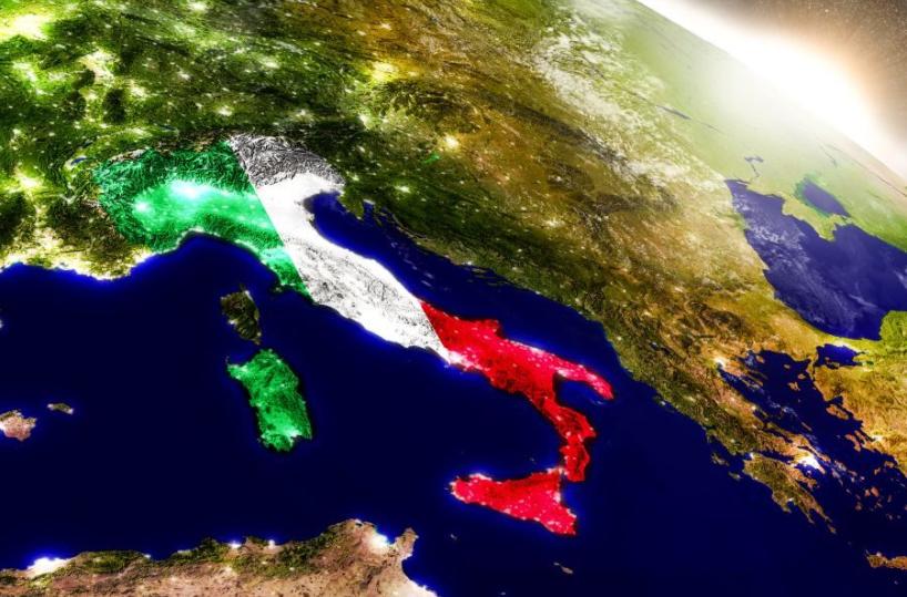 Come prima, più di prima l’italia (non) si amerà