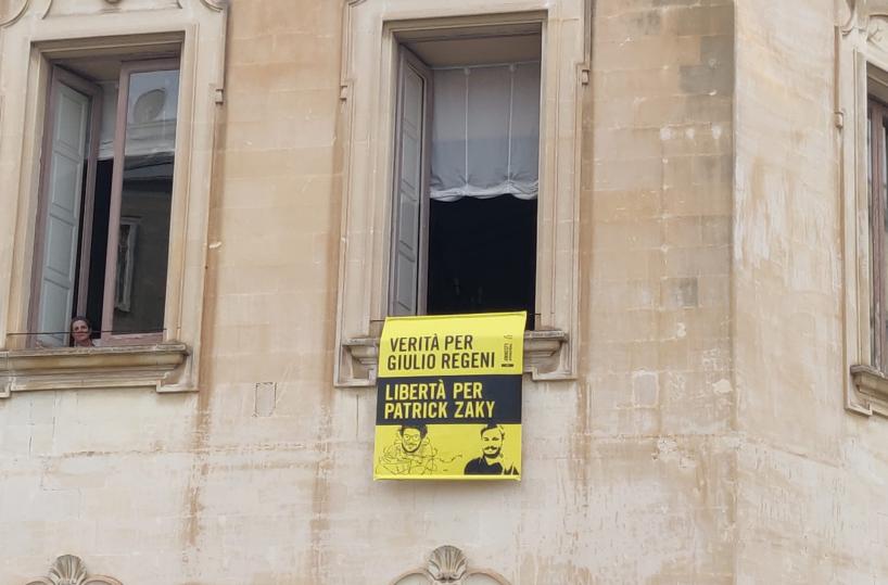 Lecce, alla finestra del sindaco Salvemini uno striscione per Regeni e Zaky 