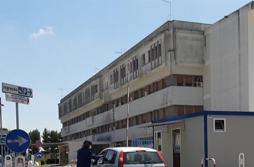 Copertino, morto in ospedale dopo un'attesa di 28 ore 