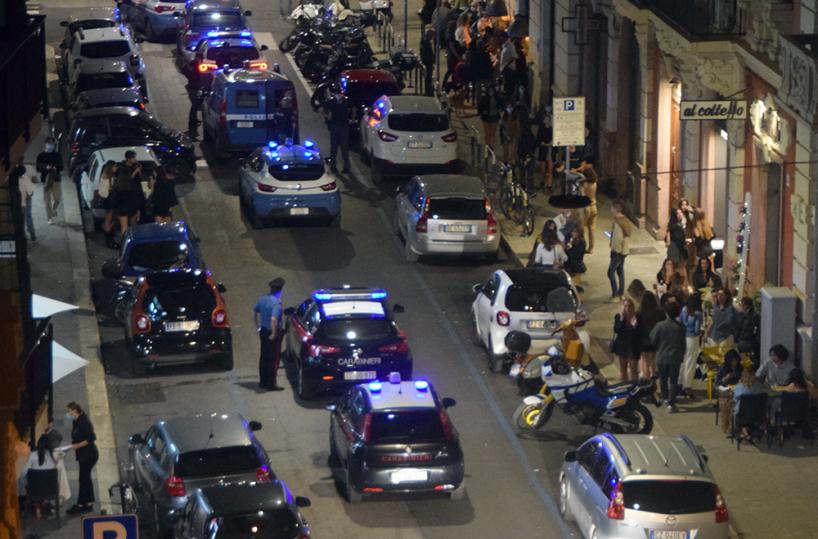 Nuovo Dpcm, Decaro: nessuna zona rossa, stasera andrò in pizzeria. Altra scuola chiusa