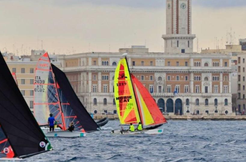 Bari, riprendono le lezioni al Circolo della Vela