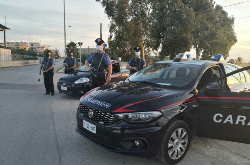 Trinitapoli, armato di coltello minacciò 2 braccianti agricoli: arrestato 26enne
