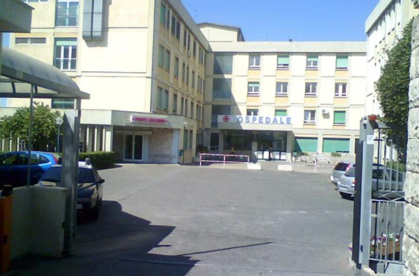 Martina Franca, picchia infermiere del pronto soccorso: arrestato 50enne