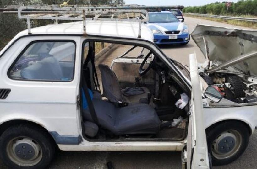 Mesagne, scontro tra due auto. Muore un anziano