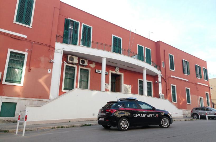 Bisceglie, insulti e lancio di sassi a uomo disabile: misure cautelari per 3 giovanissimi