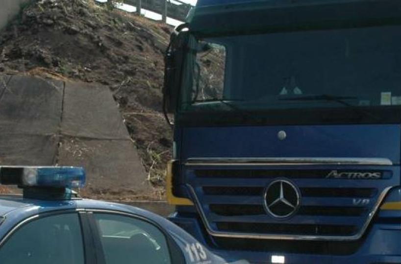 Foggia, «commando» rapina autotraportatore colpito alla testa con il calcio della pistola 