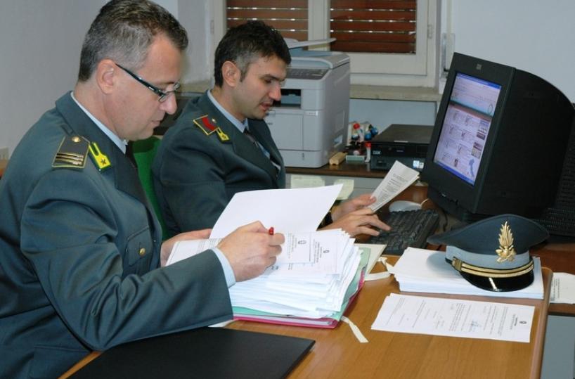 Visite private in ospedali, medici nei guai a Taranto