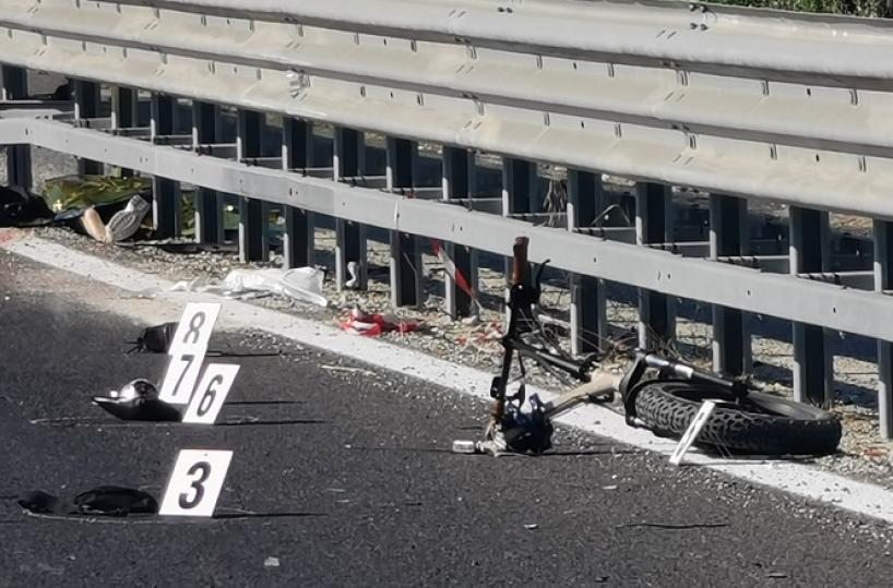 Travolti sulla bici, oggi a Barletta i funerali dei 3 ragazzi 