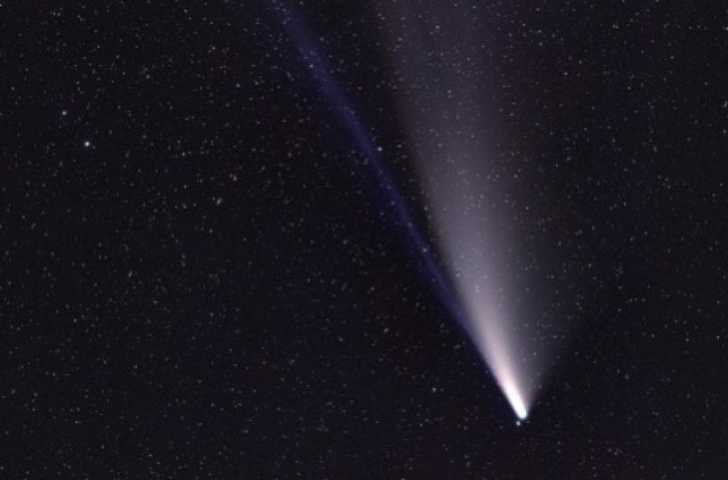 Cassano, con il naso in su per la cometa Neowise